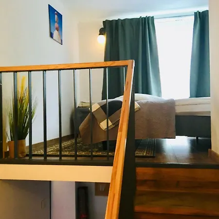Studio 3 Peaceful Loft City Centre Plac Zbawiciela 公寓 *